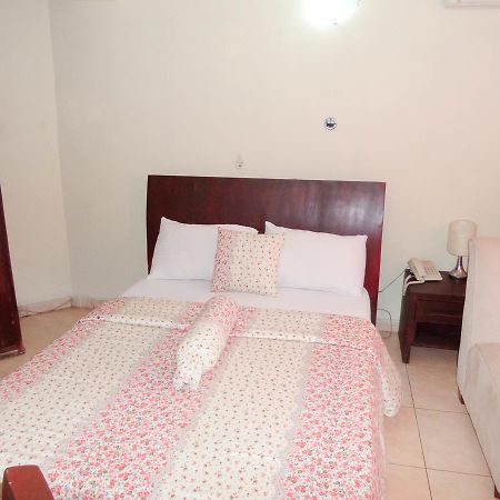 Peerage Retreat And Resort Aliayabiagba Екстер'єр фото